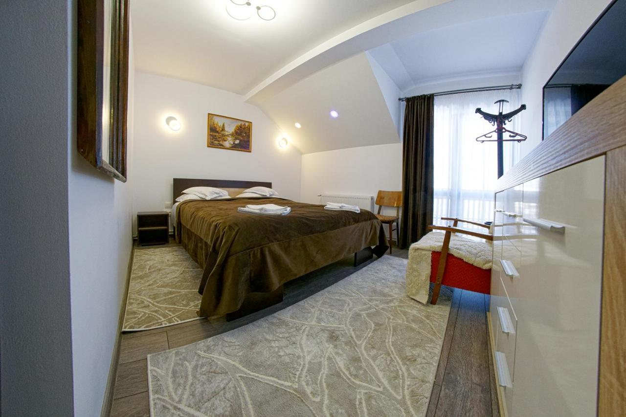 Casa De Pe Deal Садова Екстериор снимка