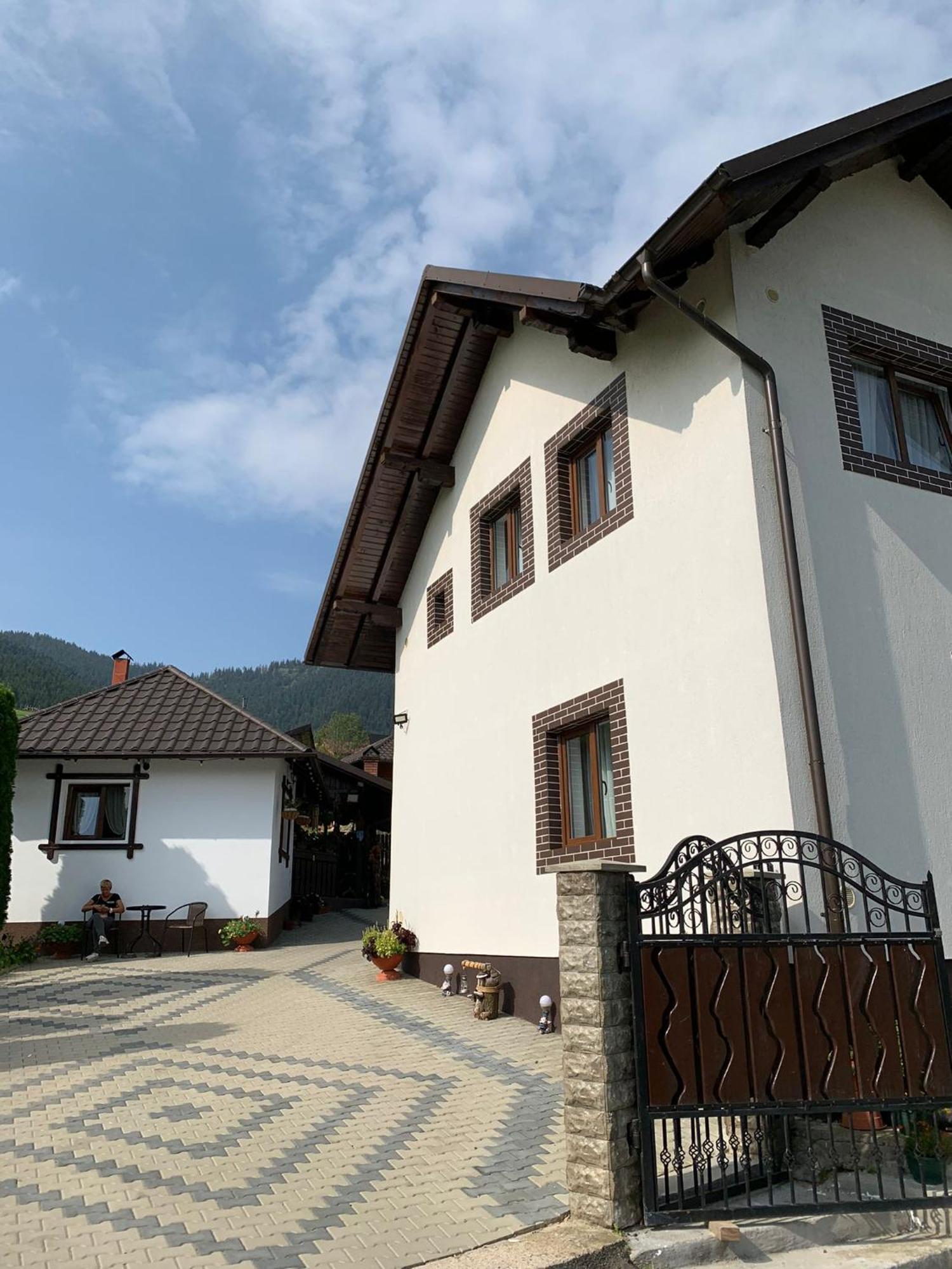 Casa De Pe Deal Садова Екстериор снимка